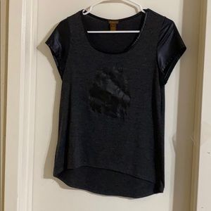 Ladies charcoal top with spandex short sleeve